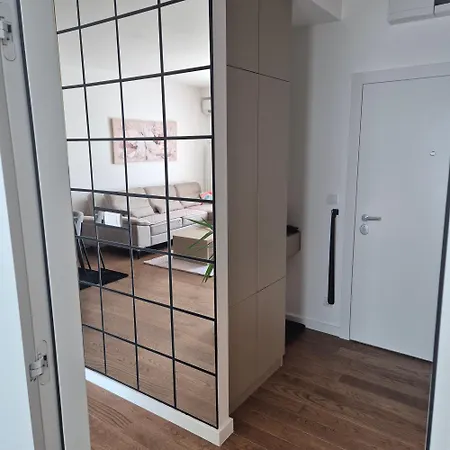 V I N Boutique * Ni